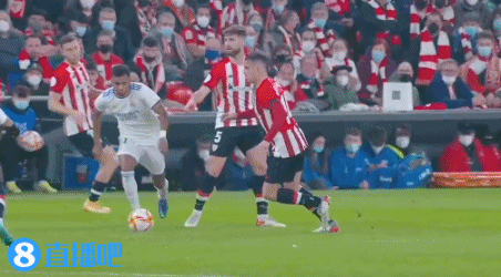 施洛特贝克：上半场错失机会难受，我们需休整几天